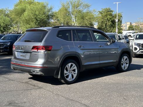 Used 2023 Volkswagen Atlas SE w/ Panoramic Sunroof Package AWD/4WD image 4