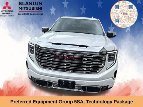 Used 2024 GMC Sierra 1500 Denali w/ Denali Reserve Package AWD/4WD image 7