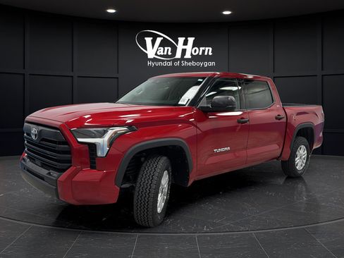Used 2022 Toyota Tundra SR5 AWD/4WD image 3