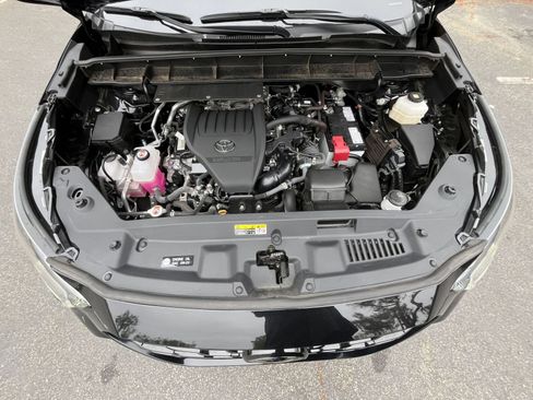 Used 2025 Toyota Highlander XSE AWD/4WD image 30