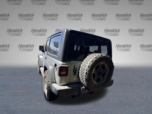 Used 2019 Jeep Wrangler Sport image 8