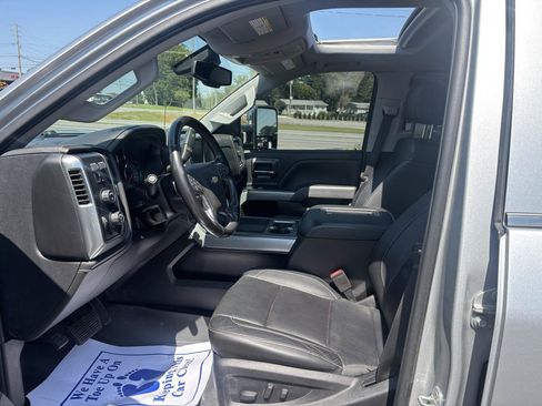 Used 2017 Chevrolet Silverado 2500 LTZ w/ Duramax Plus Package AWD/4WD image 11