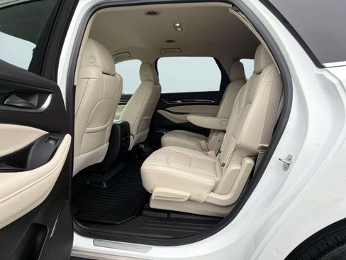 Used 2023 Buick Enclave Essence FWD image 20
