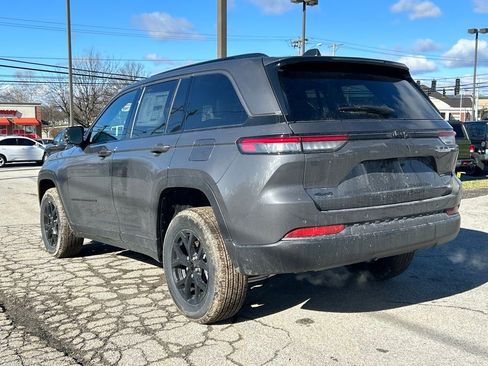 New 2026 Jeep Grand Cherokee Altitude AWD/4WD image 10