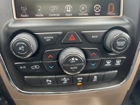 Used 2014 Jeep Grand Cherokee Overland w/ Advanced Technology Group AWD/4WD image 13