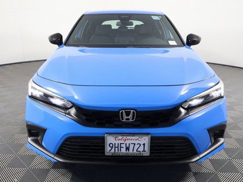 Used 2023 Honda Civic Sport image 2