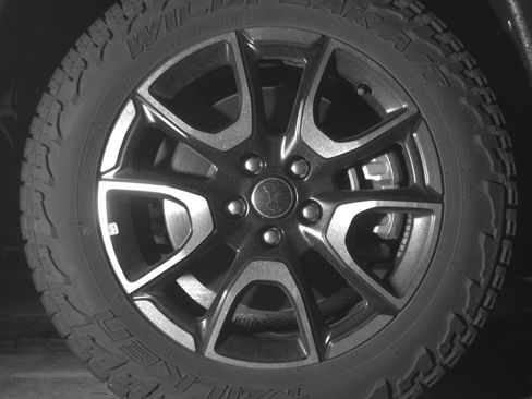 Used 2025 Jeep Compass Trailhawk image 13