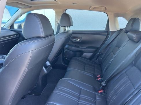 Used 2023 Honda HR-V EX-L image 9