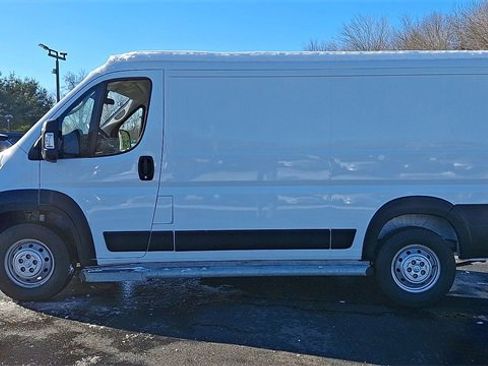 Used 2023 RAM ProMaster 2500 image 5