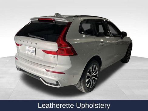 Used 2025 Volvo XC60 B5 Plus AWD/4WD image 6