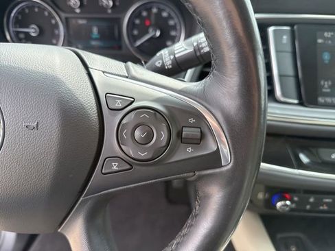 Used 2018 Buick Enclave Premium image 21