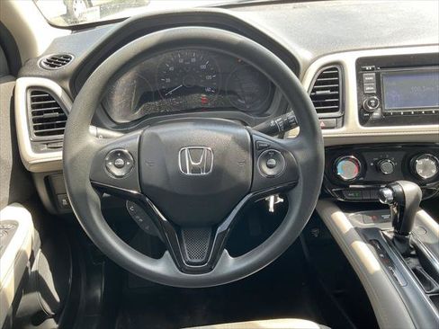 Used 2020 Honda HR-V LX image 24