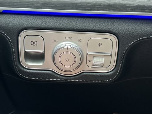 Certified 2025 Mercedes-Benz GLS 450 4MATIC image 26