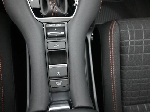 New 2026 Honda HR-V Sport image 17