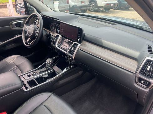 Certified 2023 Kia Sorento X-Line EX AWD/4WD image 23