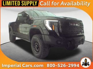 Used 2024 GMC Sierra 2500 AT4X w/ AT4X AEV Edition video 1