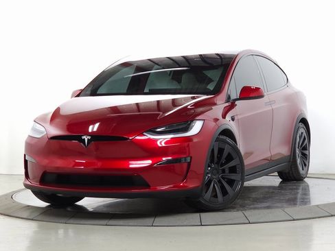 Used 2023 Tesla Model X image 1