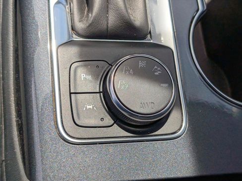 Used 2021 Chevrolet Blazer LT AWD/4WD image 25