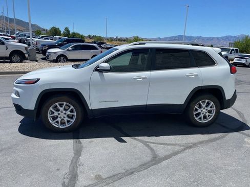 Used 2014 Jeep Cherokee Latitude image 4