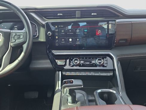Used 2025 GMC Sierra 1500 Denali Ultimate image 14