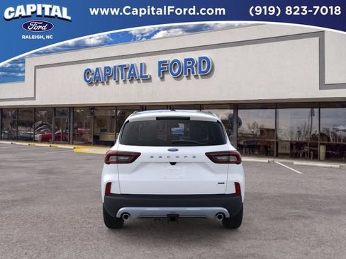 New 2025 Ford Escape SE w/ PHEV Premium Package FWD image 6