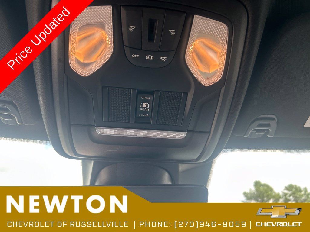 Used 2022 RAM 1500 Big Horn AWD/4WD image 17