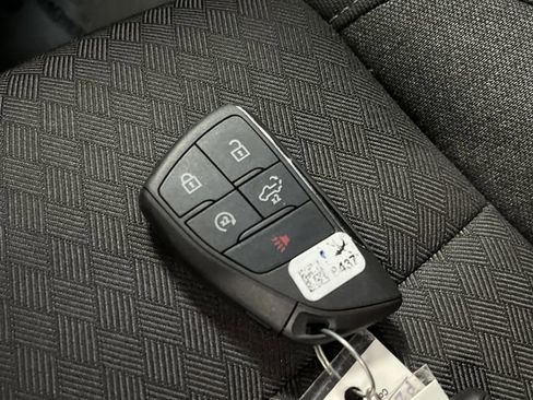 Used 2023 Chevrolet Silverado 1500 Custom image 25