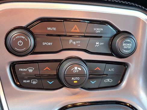 Used 2022 Dodge Challenger GT image 16