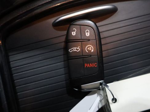 Certified 2018 Chrysler 300 S w/ 300S Premium Group image 27