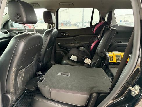 Used 2019 GMC Acadia SLT image 10