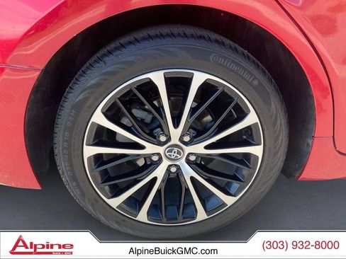 Used 2020 Toyota Camry SE FWD image 14