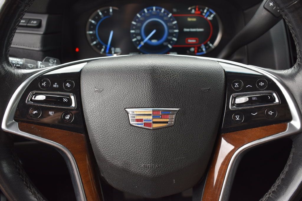 Used 2019 Cadillac Escalade Premium Luxury AWD/4WD image 13
