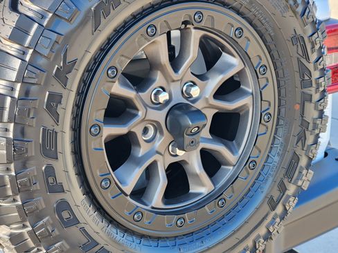 Used 2021 Jeep Wrangler Unlimited Rubicon w/ Dual Top Group image 11