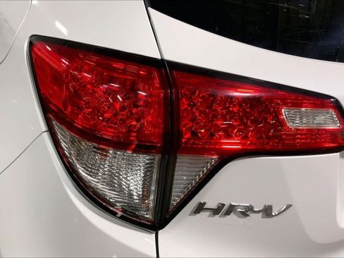 Used 2022 Honda HR-V EX image 29