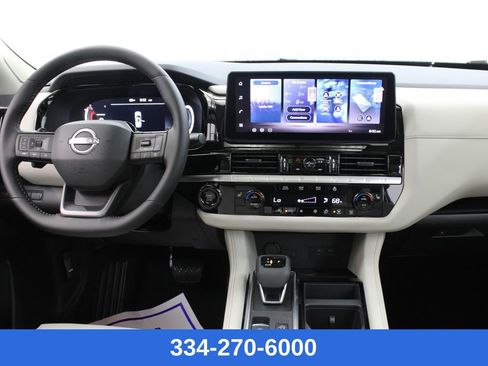 New 2026 Nissan Pathfinder SL image 8