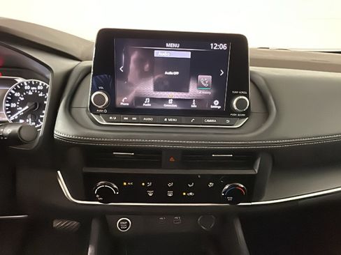 Used 2023 Nissan Rogue S AWD/4WD image 24