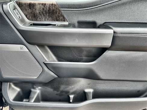 Used 2024 Ford F250 Lariat image 22