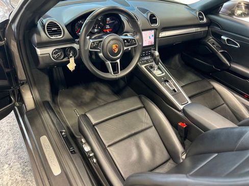 Used 2017 Porsche 718 Boxster image 18