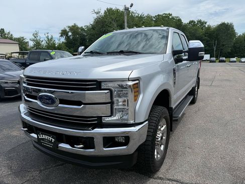 Used 2018 Ford F250 Lariat w/ Chrome Package AWD/4WD image 2