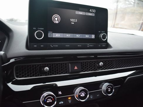 Used 2023 Honda Civic Sport image 15