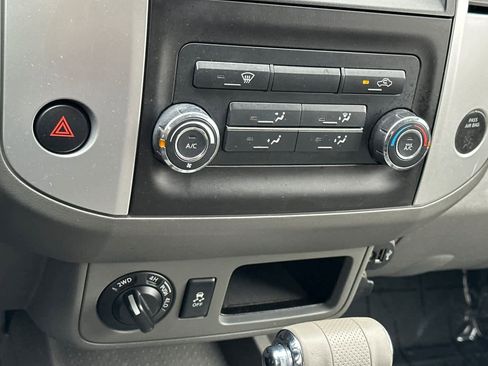 Used 2019 Nissan Frontier SV image 19