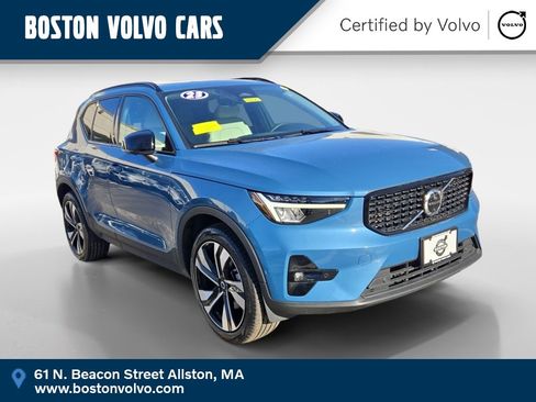 Certified 2023 Volvo XC40 B5 Plus w/ Driver Assist Package image 1