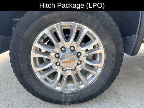 Used 2023 Chevrolet Silverado 2500 High Country w/ LPO, Hitch Package AWD/4WD image 8