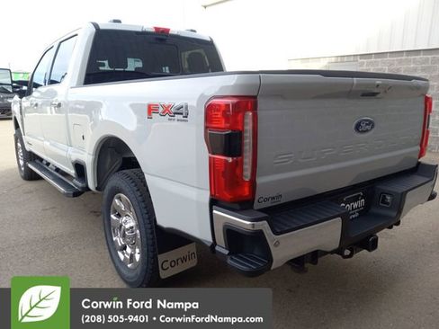 New 2026 Ford F250 Lariat w/ Chrome Package image 5