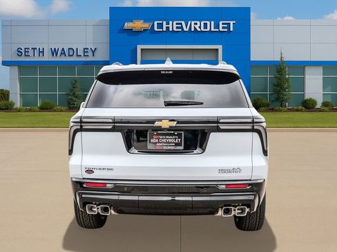 New 2026 Chevrolet Traverse High Country w/ LPO, Floor Liner Package image 6