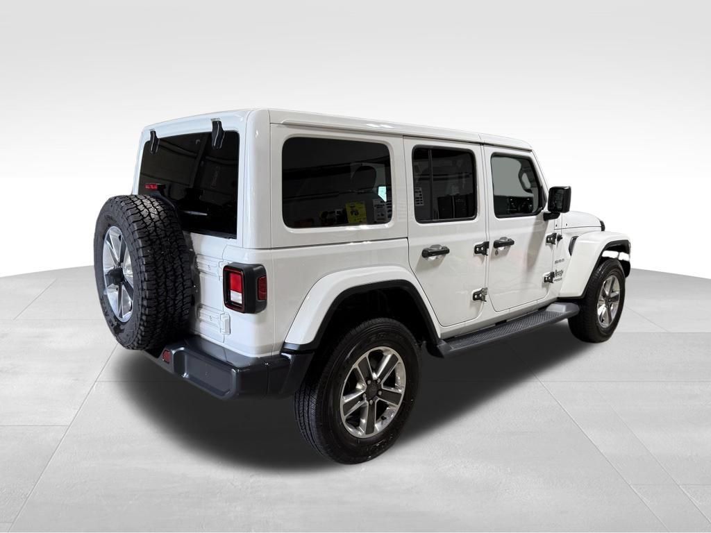 Used 2019 Jeep Wrangler Unlimited Sahara w/ Uconnect 4C Nav & Sound Group AWD/4WD image 40