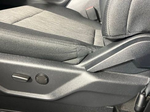 Used 2024 Ford Expedition XLT image 29