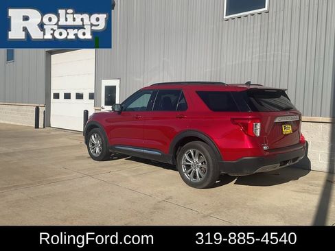 Used 2021 Ford Explorer XLT w/ Equipment Group 202A image 3
