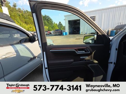 Used 2022 GMC Sierra 1500 Denali w/ Technology Package AWD/4WD image 4