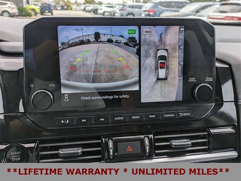 Used 2025 Nissan Pathfinder Platinum w/ Cargo Package image 26